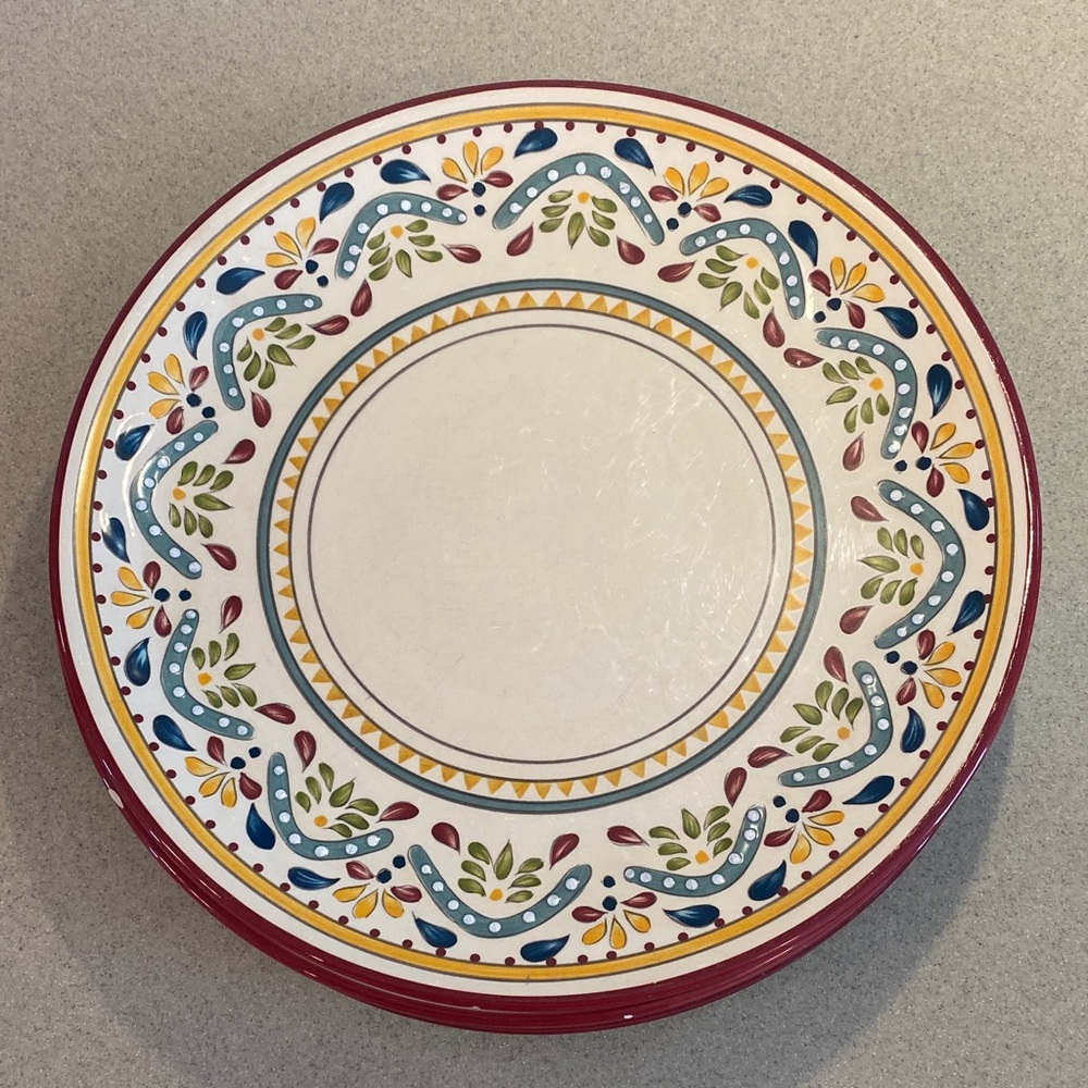 Four Bobby Flay by Kohl’s dinner plates in “Sevilla”